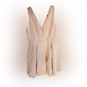 Deep V Blush Pink Cocktail Dress 🎀